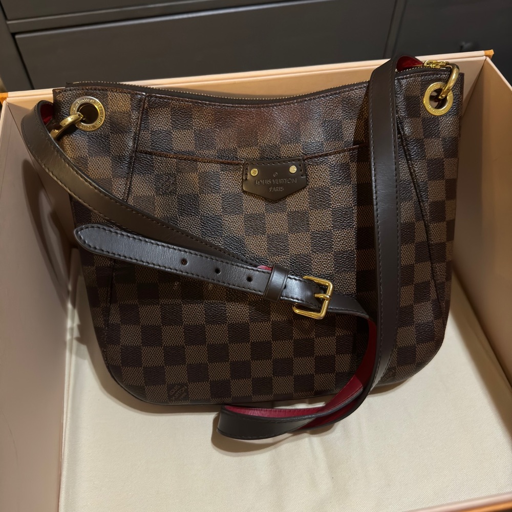 Authentic Louis Vuitton South Bank Besace PM